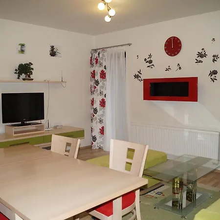 Klinovec Apartamento *